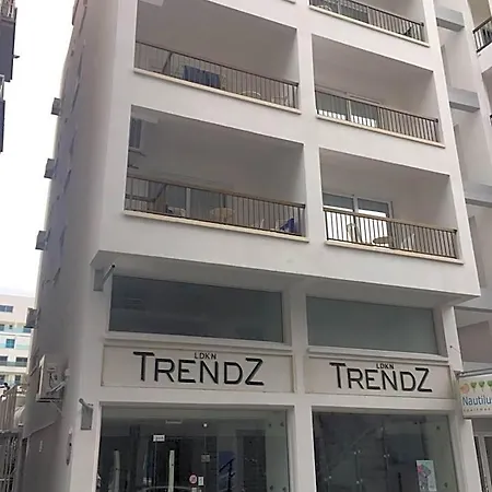 Hotel apartamentowy Nautilus Tourist Larnaca