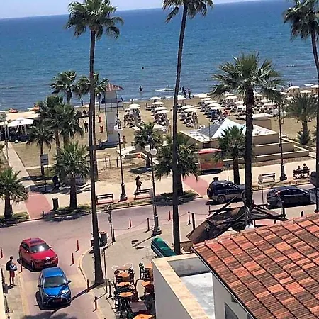 Nautilus Tourist Hotel apartamentowy 4*