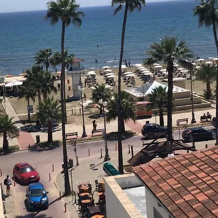 Hotel apartamentowy Nautilus Tourist Larnaca